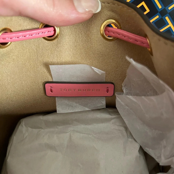Tory Burch T Monogram Contrast Embossed Mini Bucket Bag Crossbody Bag Rose Pink - Picture 7 of 9